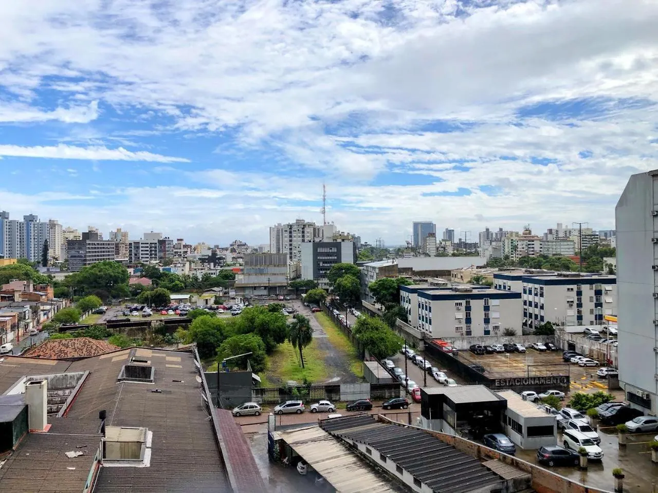 905 A Sua Casa Em Porto Alegre Na Regiao Central Da Cidade Brazil